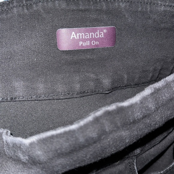 Gloria Vanderbilt jeans - Picture 4 of 5